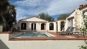 Piscine extérieure, piscine chauffée