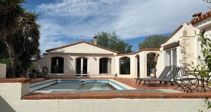 EXCEPTIONAL MAS 20 MIN FROM THE BEACH, 25 MIN FROM SPAIN AND 30 MIN FROM CANIGOU