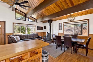 Interior - Big Bear Cabin w/ Hot Tub Near Lake & Slopes | Pet Friendly (Big Bear Lake)