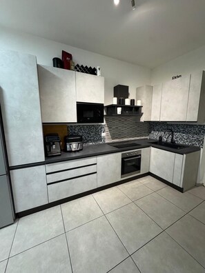Private kitchen - House of Argo Portoferraio - Your home on vacation (Portoferraio)
