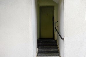 Reception - Super Collection O Jupiter Hospital (Mumbai)