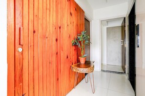 House | Interior - Super Collection O Jupiter Hospital (Mumbai)