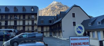 Charming, cosy T2 with breathtaking view of the Cirque de Gavarnie