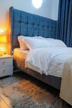 1 bedroom, iron/ironing board, free WiFi, bed sheets - Cozy Retreat - 1BR Near TRM Mall; Free Parking, Fast Wi-Fi & Gated 24/7 Security (Nairobi)