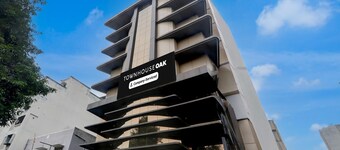 Super Townhouse Oak Ramdaspeth Downtown