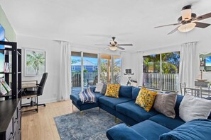 1 bedroom, Internet - Work Remotely on Indian Rocks Beach - Walk 2 Beach (Indian Rocks Beach)