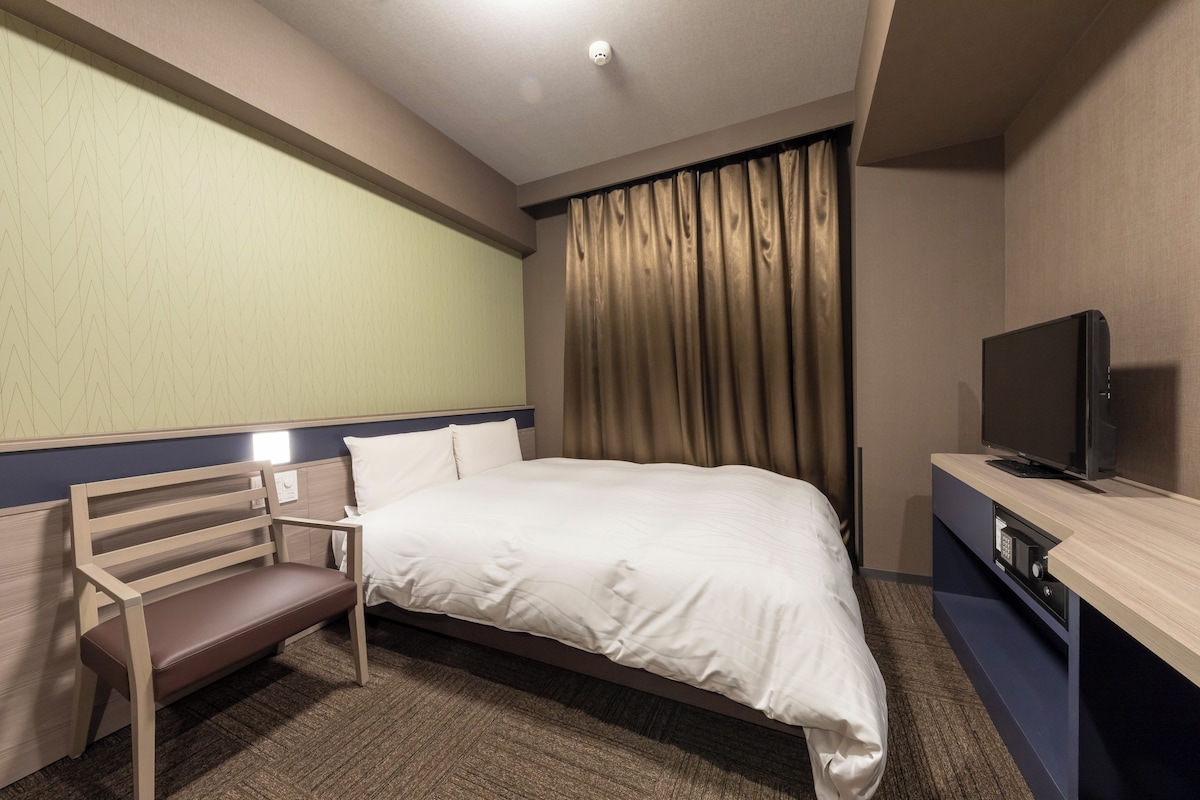 Double Room, Non-smoking