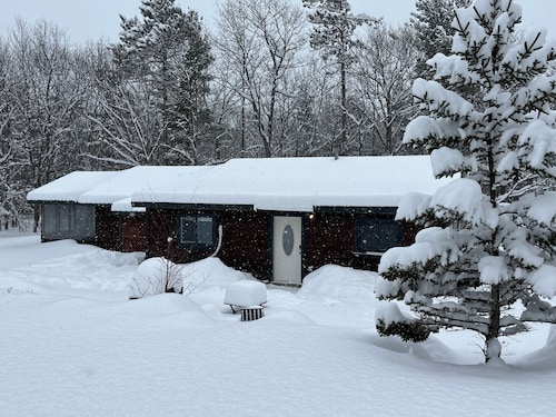 Cozy European style1bedroom apartment
With private hot tub! In Wilmington