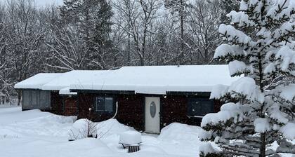 Cozy European style1bedroom apartment
With private hot tub! In Wilmington