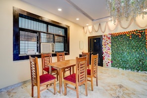 House | Dining - Classic Tulsi Hotels And Lawns (Bakshi Ka Talab)