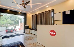 House | Meja sambut tetamu