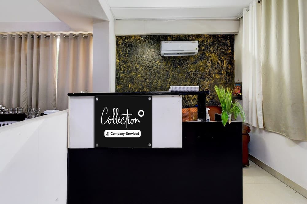 Deluxe Hotel Atlas Stays Dlf