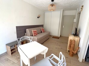 TV - Beachfront studio, AC - 2 guests (Argelès-sur-Mer)