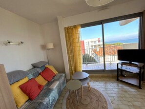TV - Sea view apartment, private parking - 4 guests (Argelès-sur-Mer)