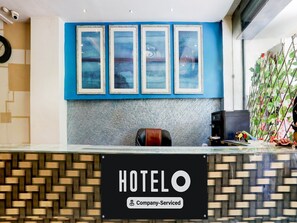 Hus | Reception