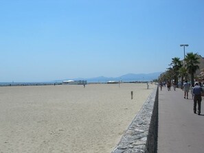 Beach - Spacious apartment, air-conditioned - 4 guests (Canet-Plage)