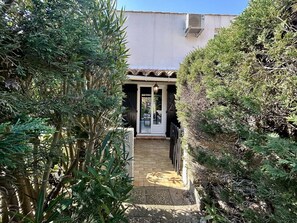 Exterior detail - Quiet house with air conditioning - 4 guests (Saint-Cyprien)
