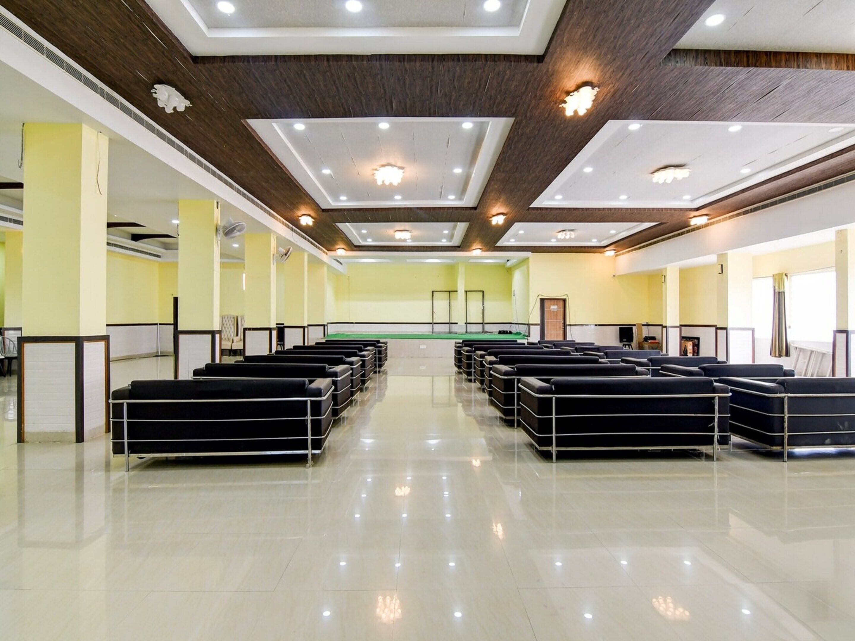 House | Meeting facility