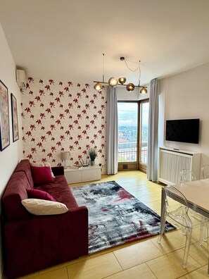 Smart TV, books - Spectacular one-bedroom apartment with a view of Verona (Verona)