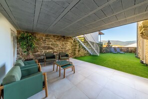 Terrace/patio - Casa de la Torre, sea views, Ría de Muros (Muros)