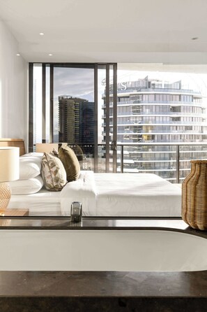 Interior - Oracle Lvl 36 Skyhome 3BR Ocean Views (Broadbeach)