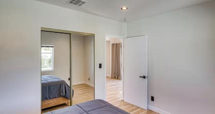 Studio Tours & Universal Fun! Burbank Family Home