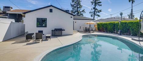 House (3 Bedrooms) | Front of property
