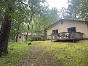 Property grounds - Family-friendly, rustic cabin overlooking the lake at Oak Grove Resort in Chetek (Chetek)