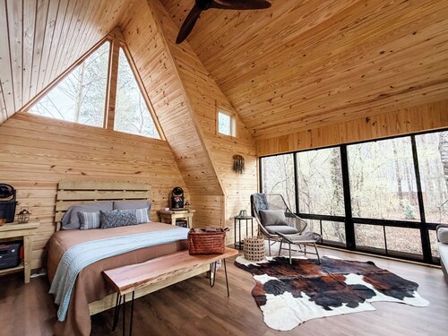 Glamping in Style at Kerr Lake — "Tranquility Cabin"
