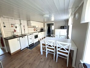 House | Interior - 5 Person Holiday Home in Myresjo (Myresjö)