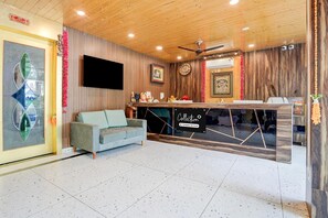 House | Reception - Deluxe Uttaranchal University (Vikasnagar)