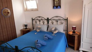 1 bedroom, WiFi, bed sheets - B&B 10 minutes from Ostuni (White City) (Puglia)