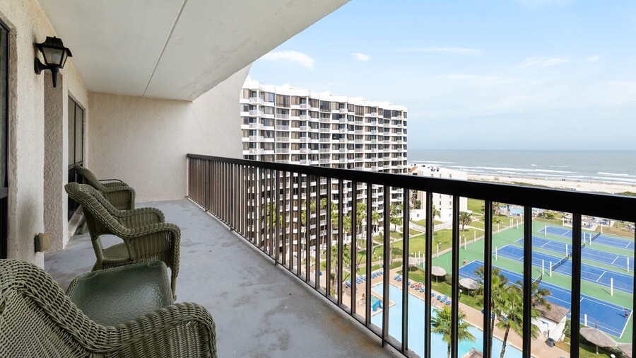 Wake Up to Ocean Views - Beachfront Balcony Pool
