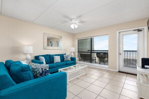 Interior - Wake Up to Ocean Views - Beachfront Balcony Pool (South Padre Island)