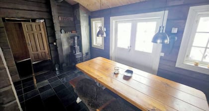 Solberglia 380 - Sauna, Hot Tub and Fireplace