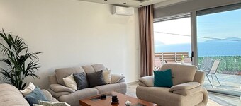 Cozy Family Villa close to the beach!