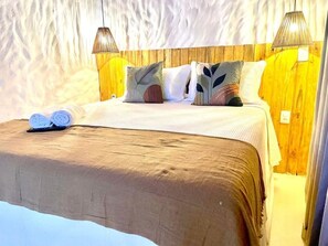 Habitació doble | Escriptori, espai de treball apte per a portàtils i cortines opaques 