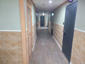 Phòng cơ bản, quang cảnh biển | Nội thất