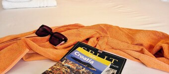 Deluxe 3-bedroom penthouse with pool 4-min walk to beach in Kaštel Novi