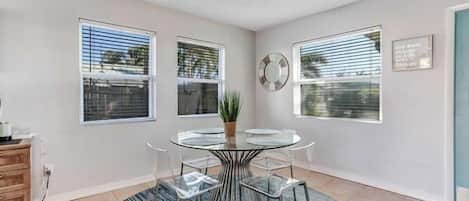 تناول الطعام