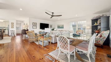 منزل - ٥ غرف نوم | تناول الطعام