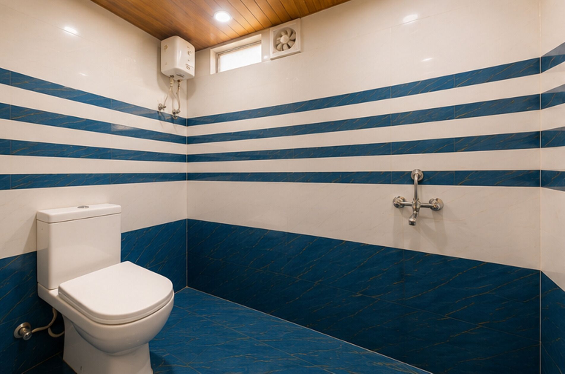 Deluxe Double Room | Desk, laptop workspace, free WiFi