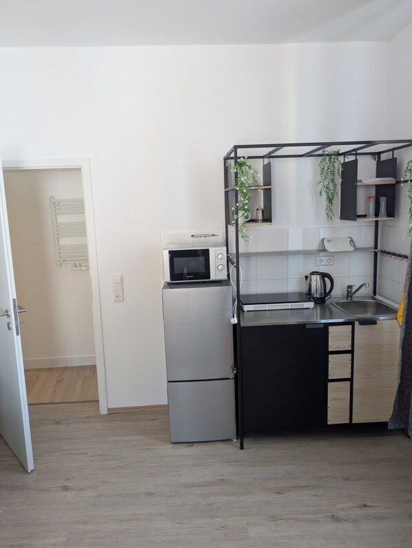 Private kitchen - Helle 1 Zimmer Apartment in der Nähe von Bahnhof (Heidenheim an der Brenz)