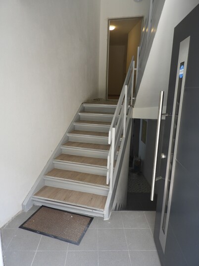 Helle 1 Zimmer Apartment in der Nähe von Bahnhof