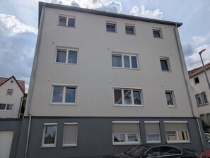 Exterior - Helle 1 Zimmer Apartment in der Nähe von Bahnhof (Heidenheim an der Brenz)