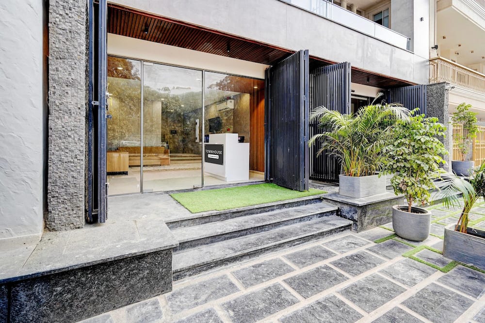 Classic With Balcony Sector 51 Gurgaon
