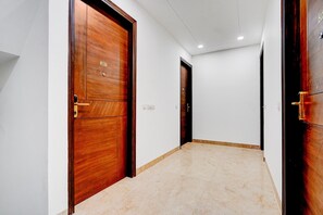 House | Interior - Classic With Balcony Sector 51 Gurgaon (Gurugram)
