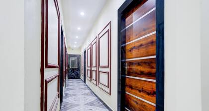 Deluxe Collection O Subedarganj
