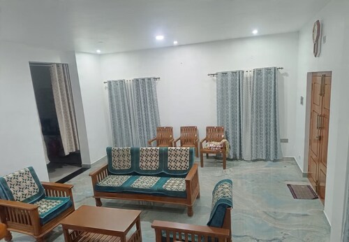 Come relax, breathe the fresh air, and enjoy the beauty of Kotagiri