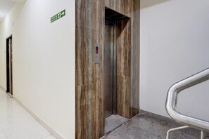 House | Interior - Deluxe Collection O Thousand Lights Chennai (Chennai)